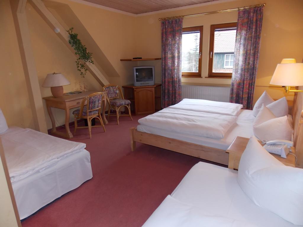 Gasthof Und Landhotel Zur Ausspanne Klipphausen Pokoj fotografie