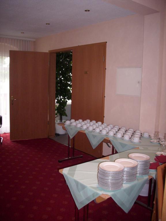 Gasthof Und Landhotel Zur Ausspanne Klipphausen Exteriér fotografie